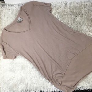 Divided Ribbed V Neck Hi Low Tee Shirt Small